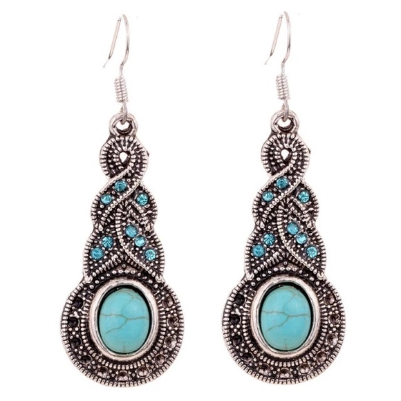 3/$25 Vintage Retro Faux Turquoise Aquamarine Crystal Rhinestone Silver Earrings - Picture 8 of 11